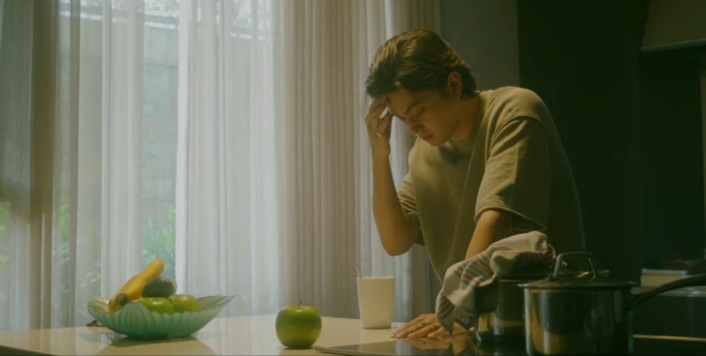 James todo emote, may hugot nga ba sa 'Para Sa Mga Ex'?