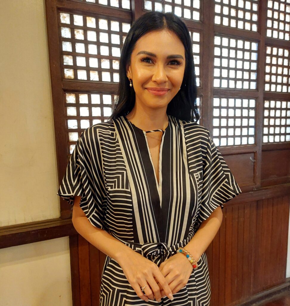 Miss Earth 2015 Angelia Ong